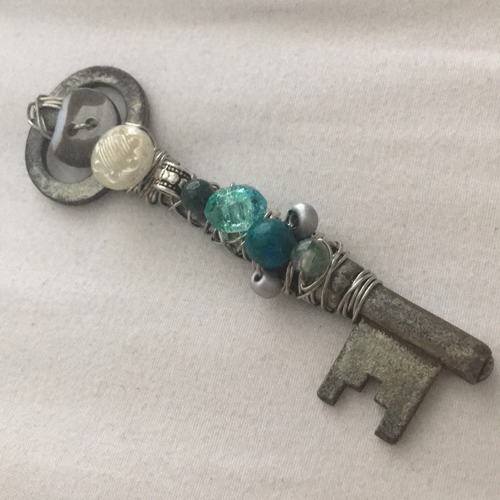 Skeleton Key Pendant